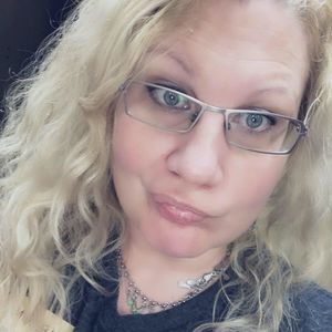 Meet your Posher, Harmony